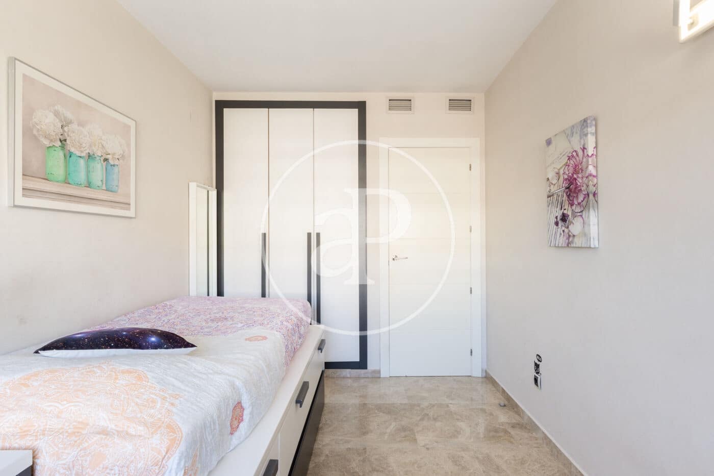 4 slaapkamer Appartement te koop in Valencia stad met zwembad - € 1.300.000 (Ref: 9451100)