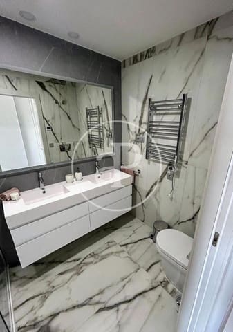 2 soverom Leilighet til salgs i Playa Poniente, Benidorm med svømmebasseng - € 795 000 (Ref: 9451101)