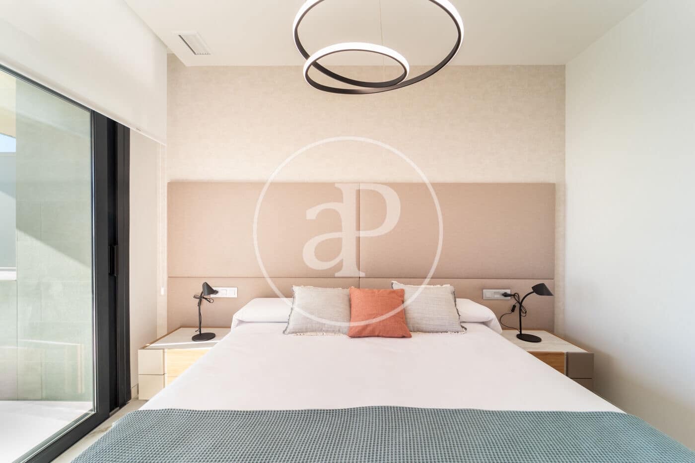 2 soveværelse Lejlighed til salg i Benidorm med swimmingpool - € 795.000 (Ref: 9451101)