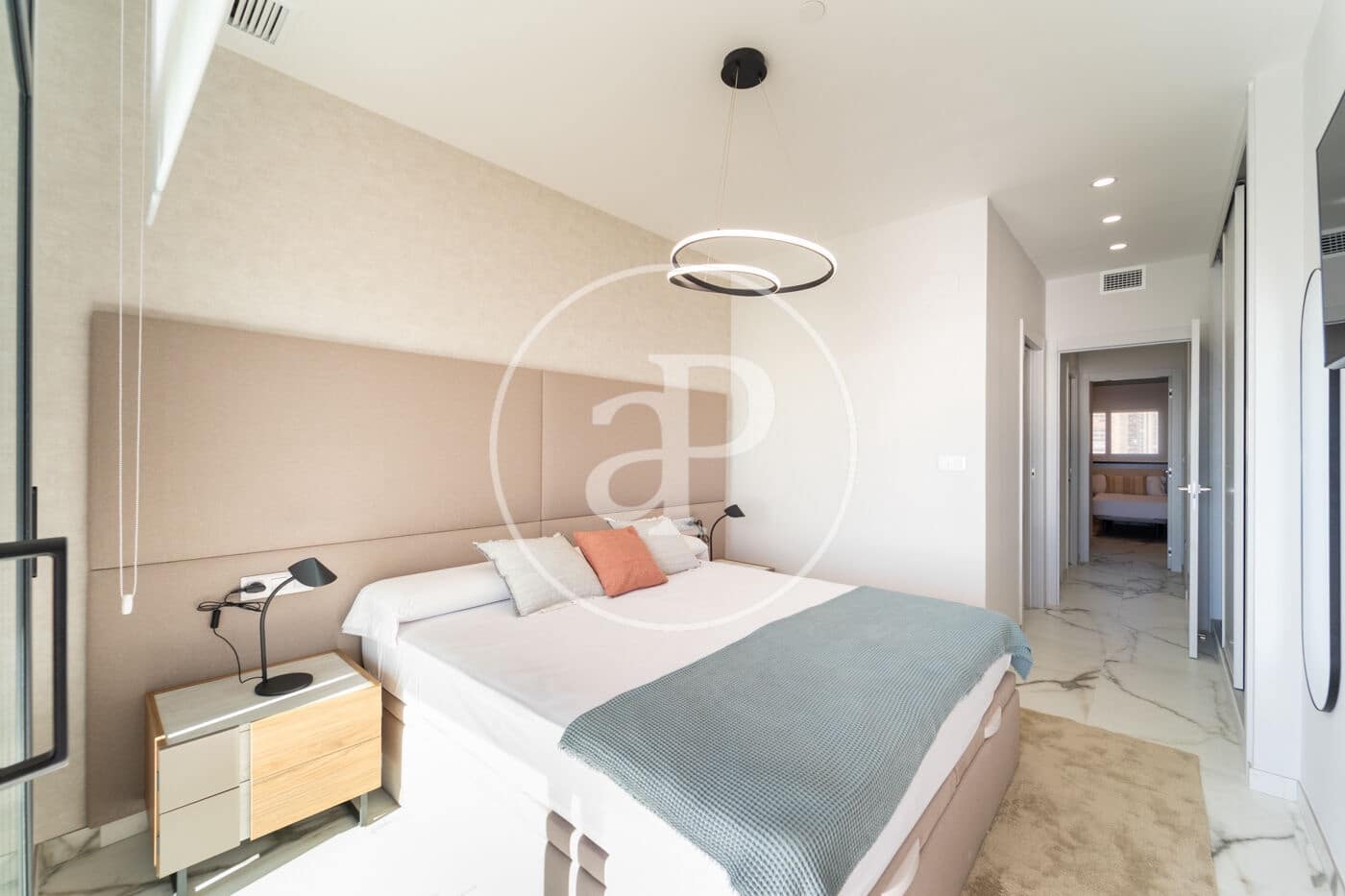 2 soveværelse Lejlighed til salg i Benidorm med swimmingpool - € 795.000 (Ref: 9451101)