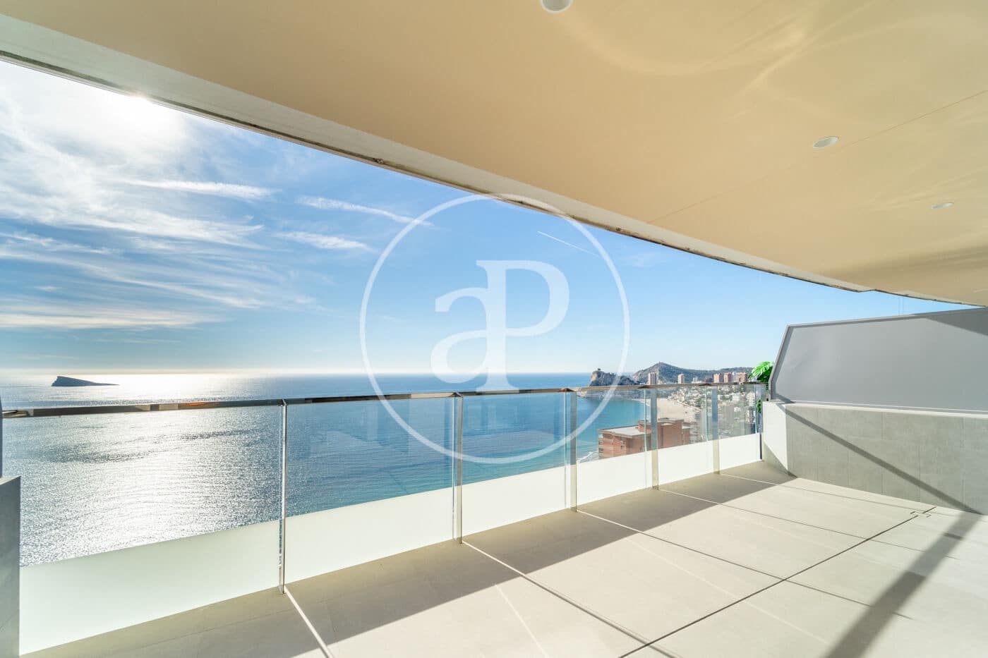 2 soveværelse Lejlighed til salg i Benidorm med swimmingpool - € 795.000 (Ref: 9451101)