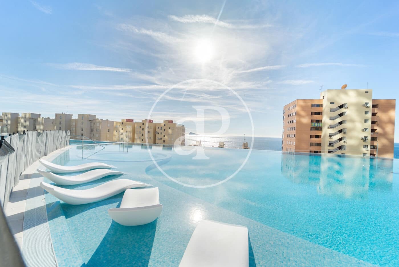 2 soveværelse Lejlighed til salg i Benidorm med swimmingpool - € 795.000 (Ref: 9451101)