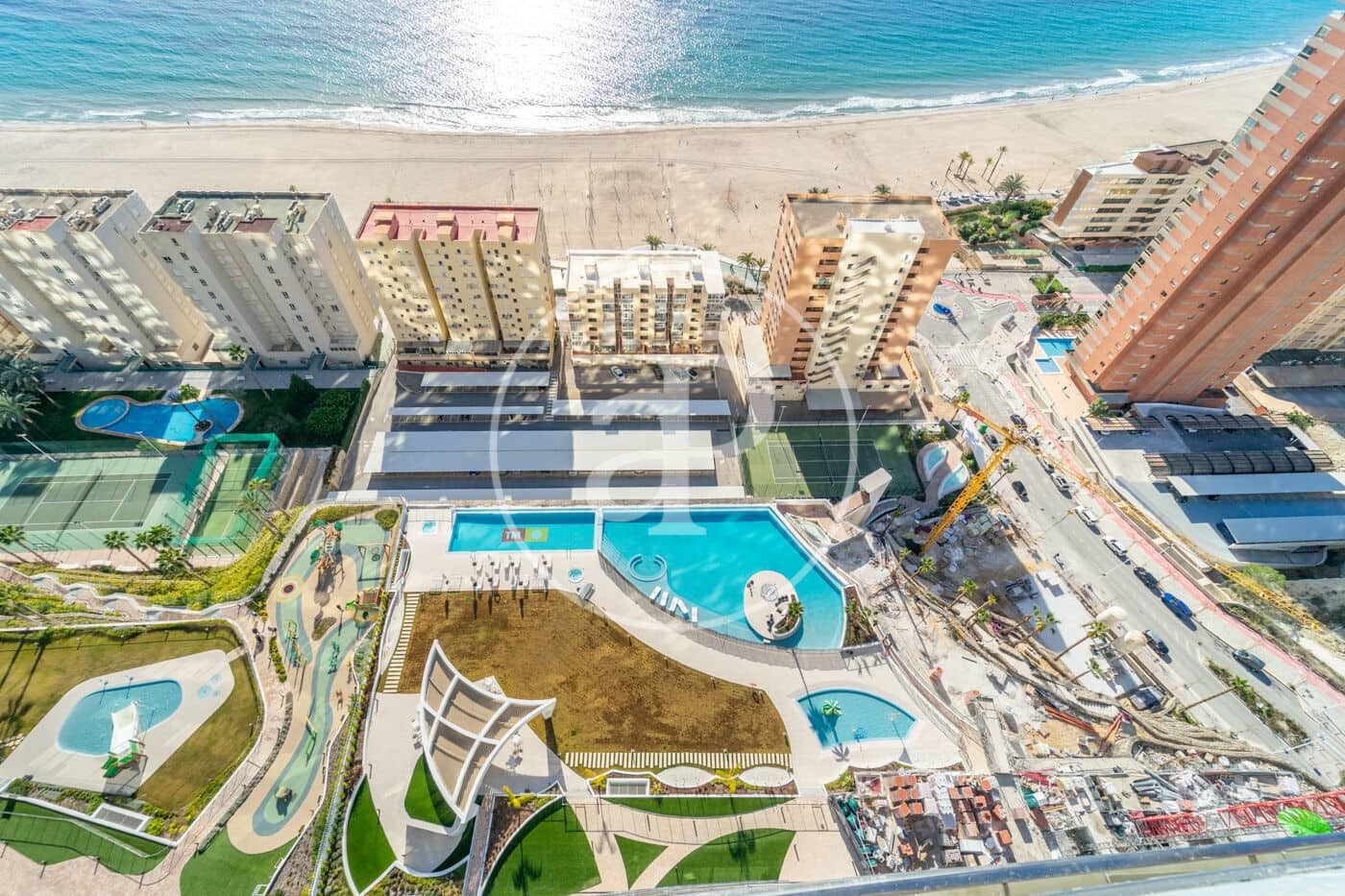 2 soveværelse Lejlighed til salg i Benidorm med swimmingpool - € 795.000 (Ref: 9451101)