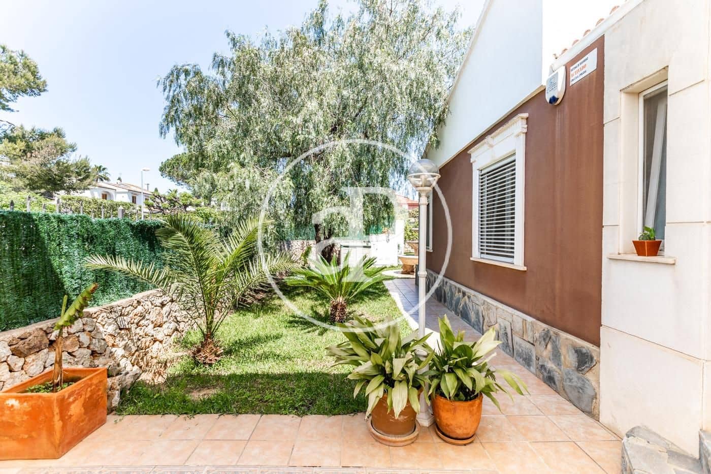 4 makuuhuone Huvila myytävänä paikassa Carlet - 600 000 € (Ref: 9452224)