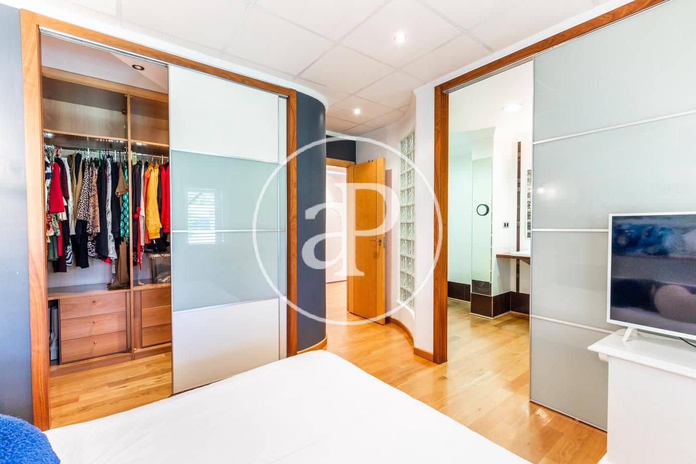 4 makuuhuone Huvila myytävänä paikassa Carlet - 600 000 € (Ref: 9452224)