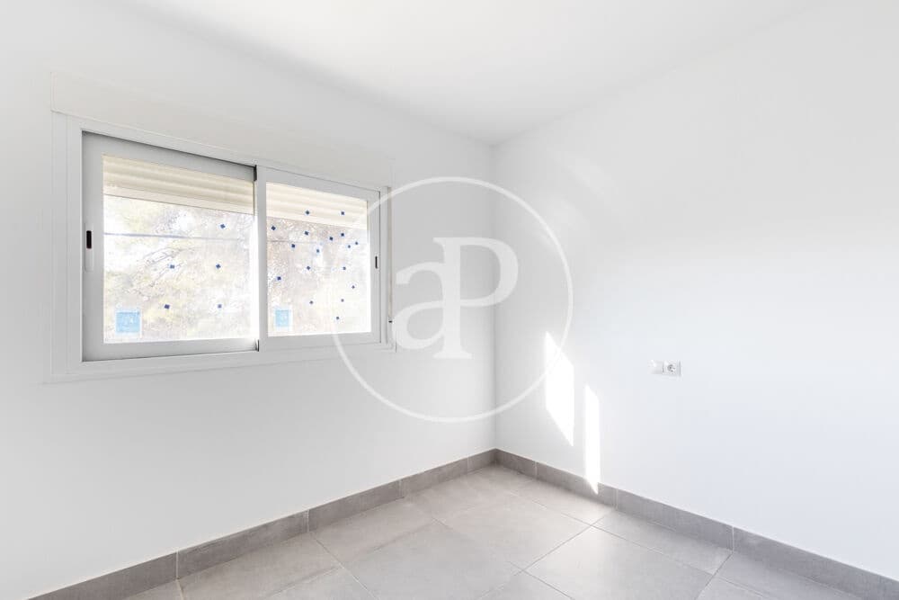 3 soverom Villa til salgs i Chiva - € 290 000 (Ref: 9456354)