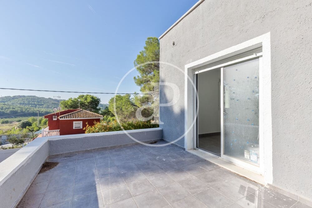 3 soverom Villa til salgs i Chiva - € 290 000 (Ref: 9456354)