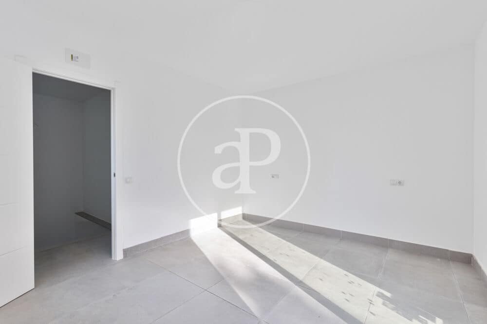 3 soverom Villa til salgs i Chiva - € 290 000 (Ref: 9456354)