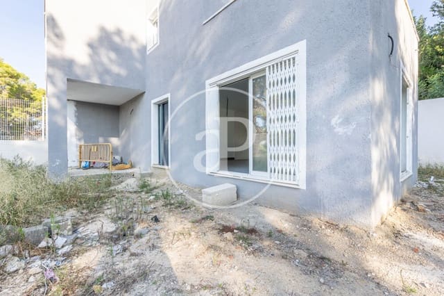 3 sovrum Villa till salu i Chiva - 290 000 € (Ref: 9456354)