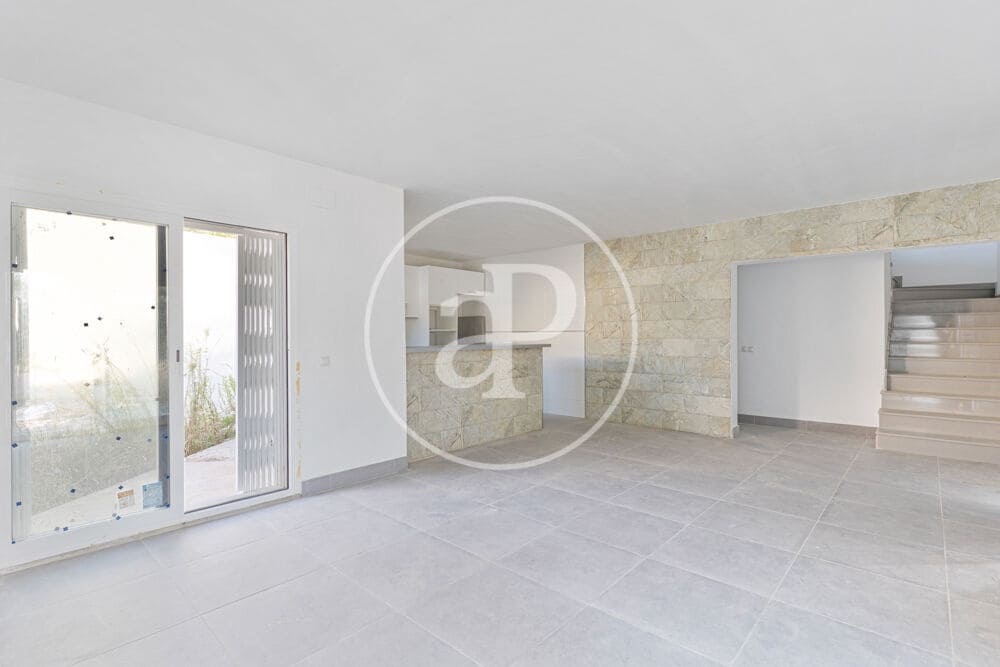3 slaapkamer Villa te koop in Chiva - € 290.000 (Ref: 9456355)