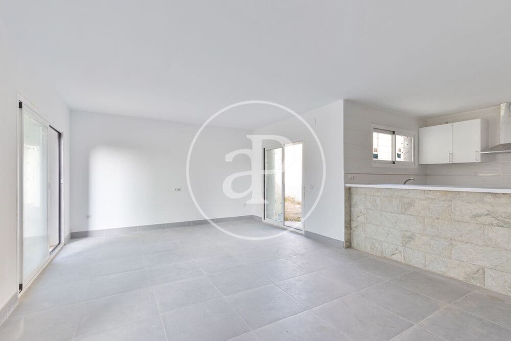3 slaapkamer Villa te koop in Chiva - € 290.000 (Ref: 9456355)