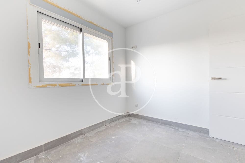 3 slaapkamer Villa te koop in Chiva - € 290.000 (Ref: 9456355)