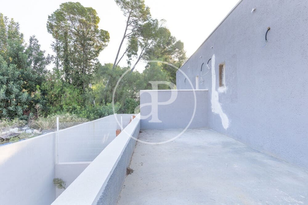 3 slaapkamer Villa te koop in Chiva - € 290.000 (Ref: 9456355)