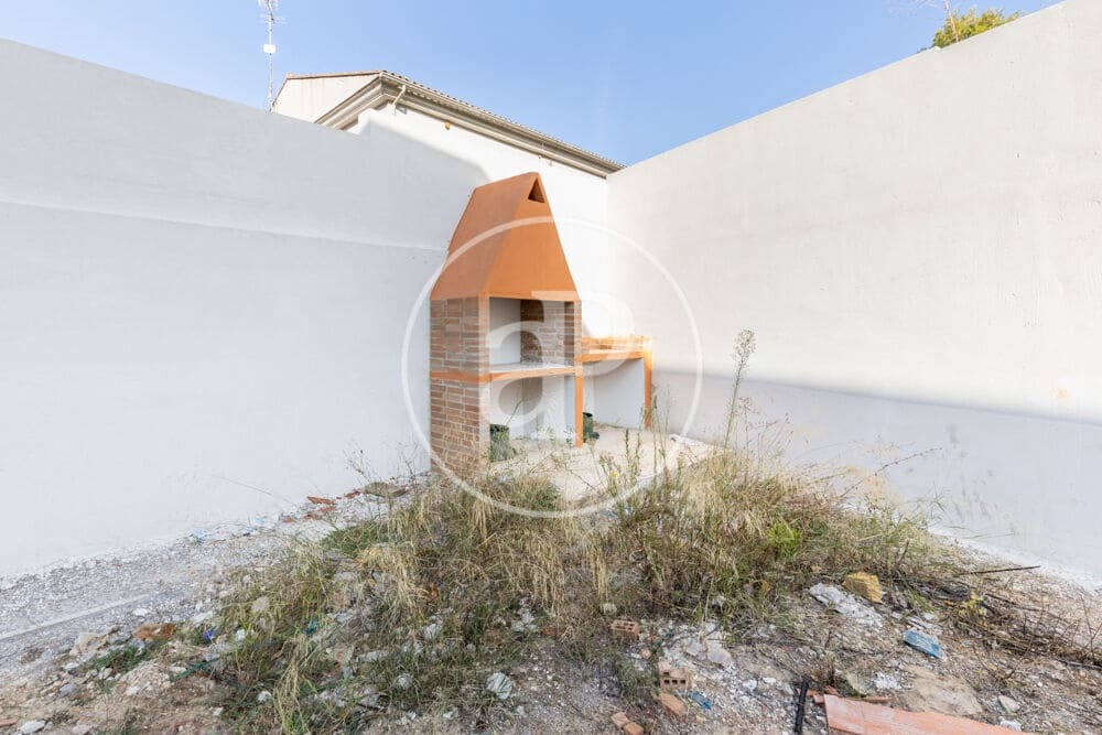 3 slaapkamer Villa te koop in Chiva - € 290.000 (Ref: 9456355)