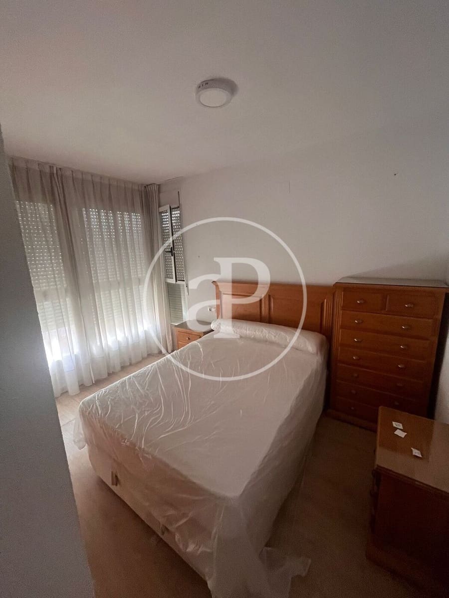 1 sovrum Lägenhet att hyra i Benimamet - 950 € (Ref: 9462445)