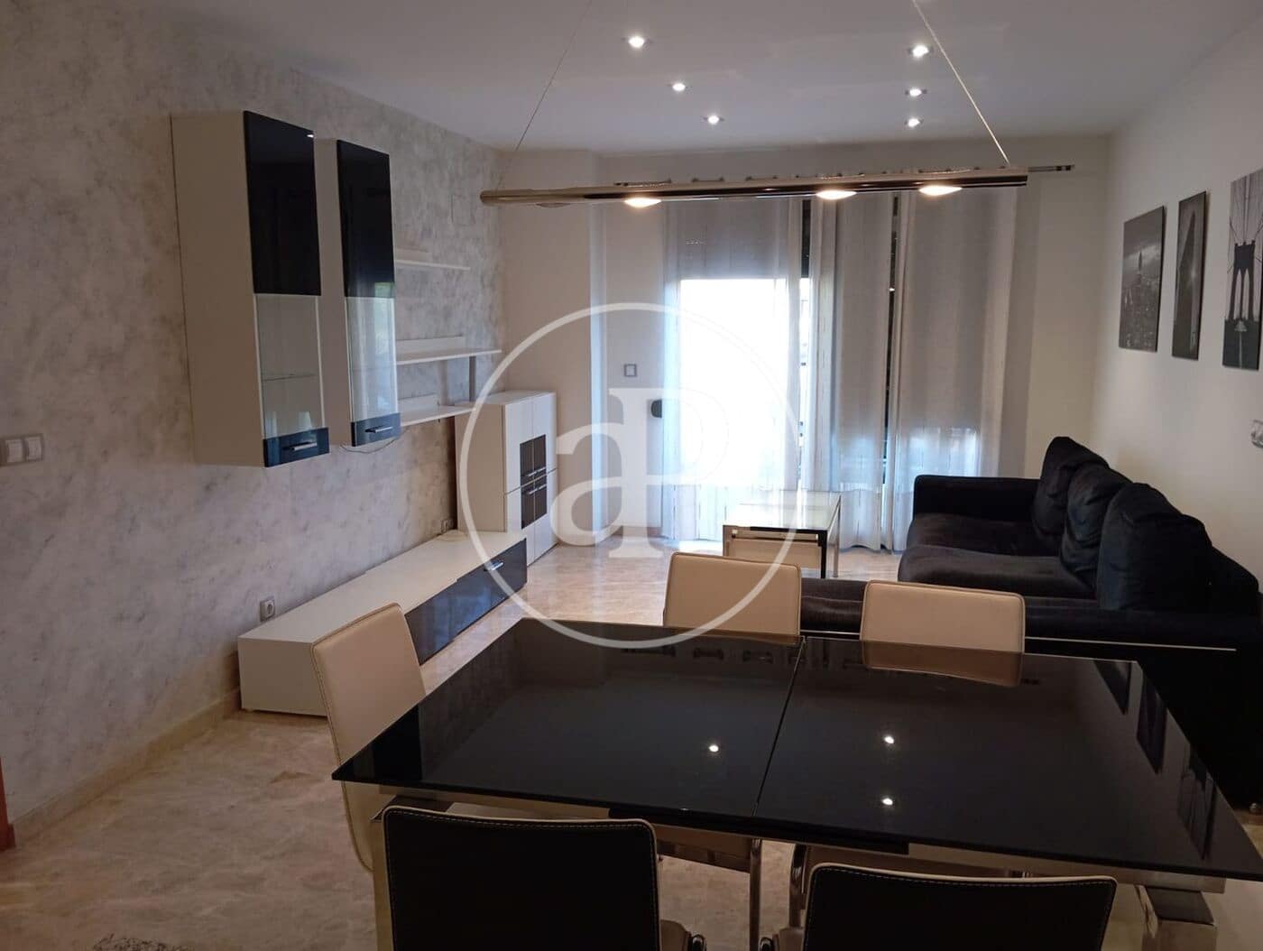 Appartement de 2 chambres à louer à Paterna avec piscine - 1 100 € (Ref: 9462446)