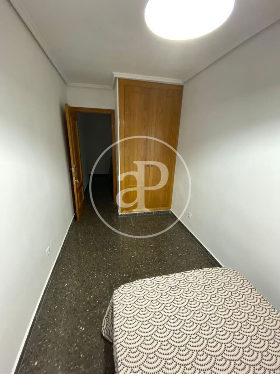 4 soverom Leilighet til leie i Valencia by - € 1 600 (Ref: 9462447)