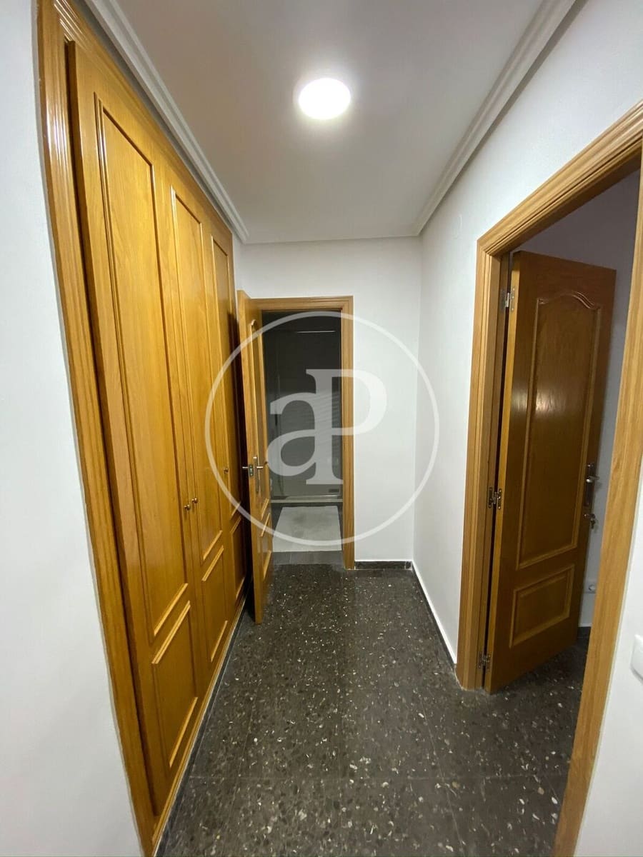 4 soverom Leilighet til leie i Valencia by - € 1 600 (Ref: 9462447)