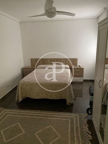 4 soverom Leilighet til leie i Cabanyal-Canyamelar, Valencia by - € 1 600 (Ref: 9462447)