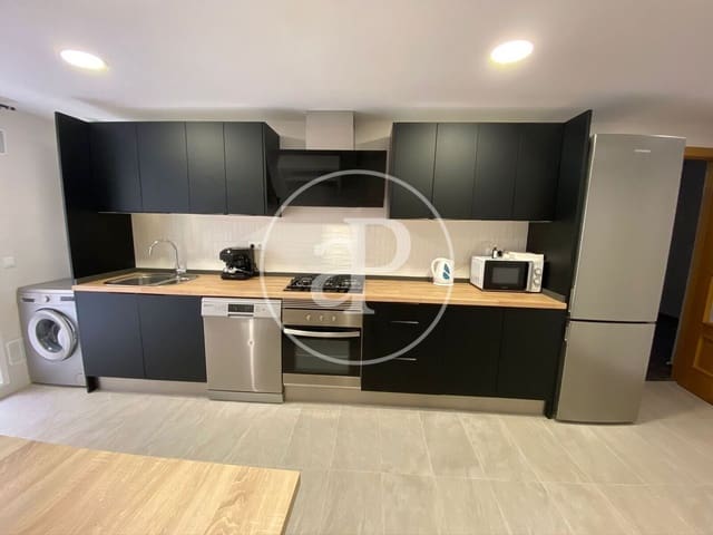 4 soverom Leilighet til leie i Cabanyal-Canyamelar, Valencia by - € 1 600 (Ref: 9462447)