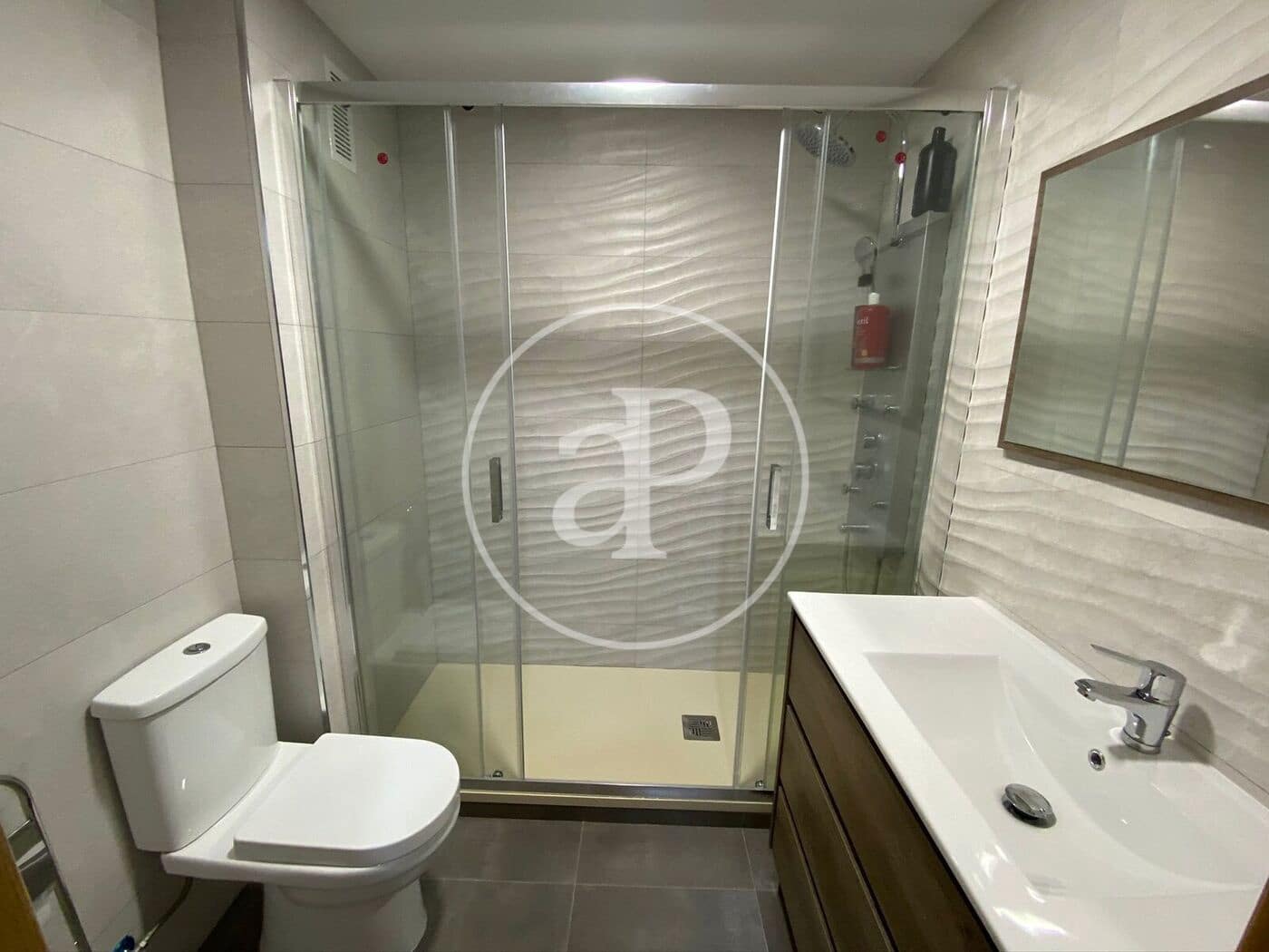 4 soverom Leilighet til leie i Valencia by - € 1 600 (Ref: 9462447)