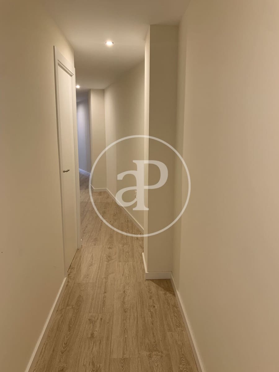 3 sypialnia Apartament do wynajęcia w Miasto Walencja - 1 600 € (Ref: 9462448)