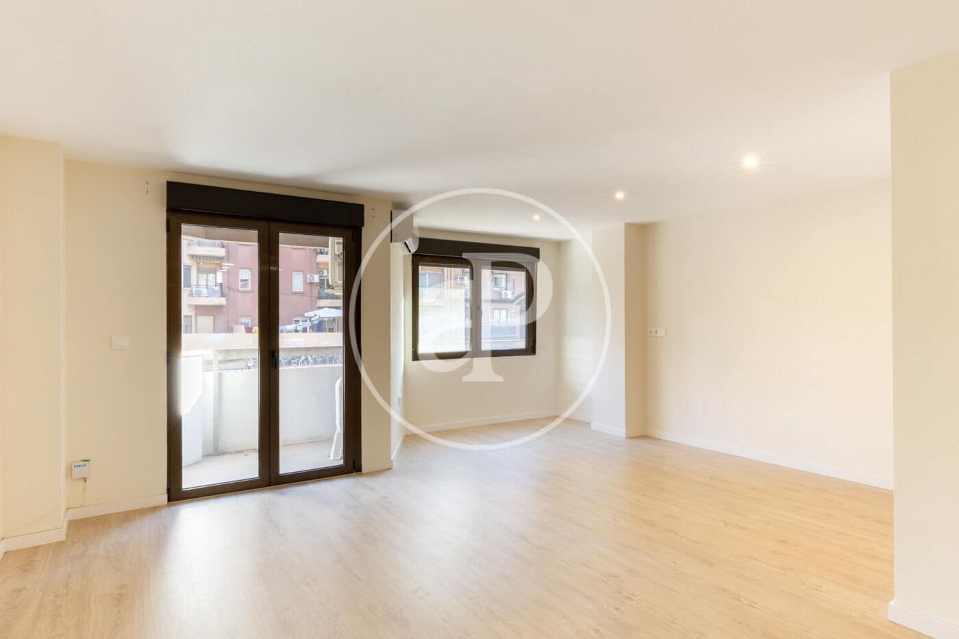 3 bedroom Apartment for rent in Valencia city - € 1,700 (Ref: 9462448)
