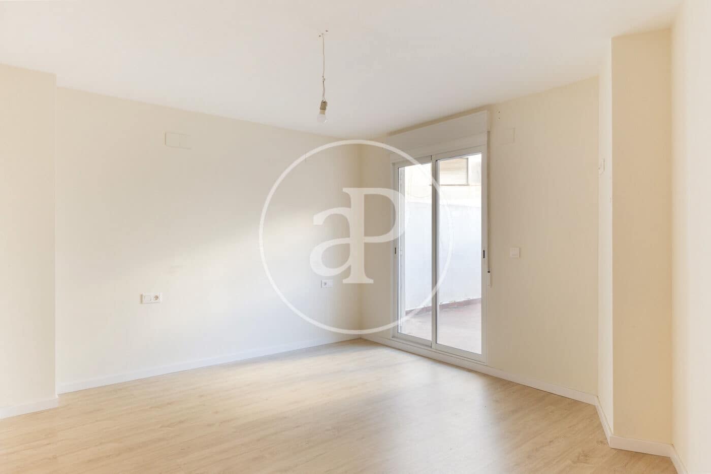 3 bedroom Apartment for rent in Valencia city - € 1,700 (Ref: 9462448)