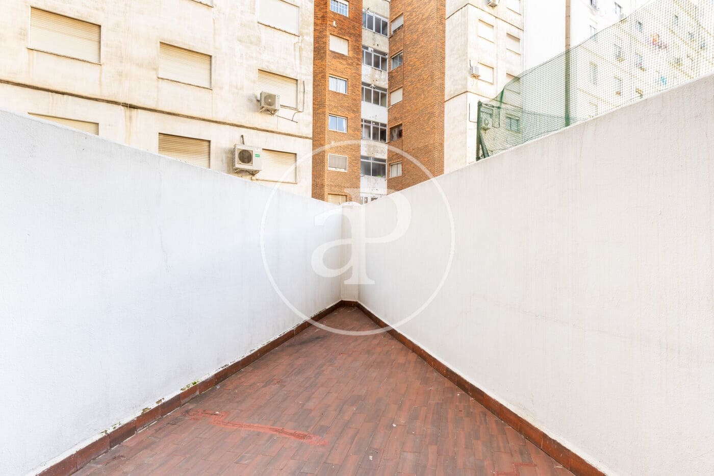 3 bedroom Apartment for rent in Valencia city - € 1,700 (Ref: 9462448)