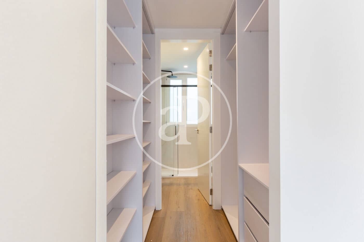 3 makuuhuone Huoneisto vuokrattavana paikassa Valencia kaupunki - 2 900 € (Ref: 9462449)