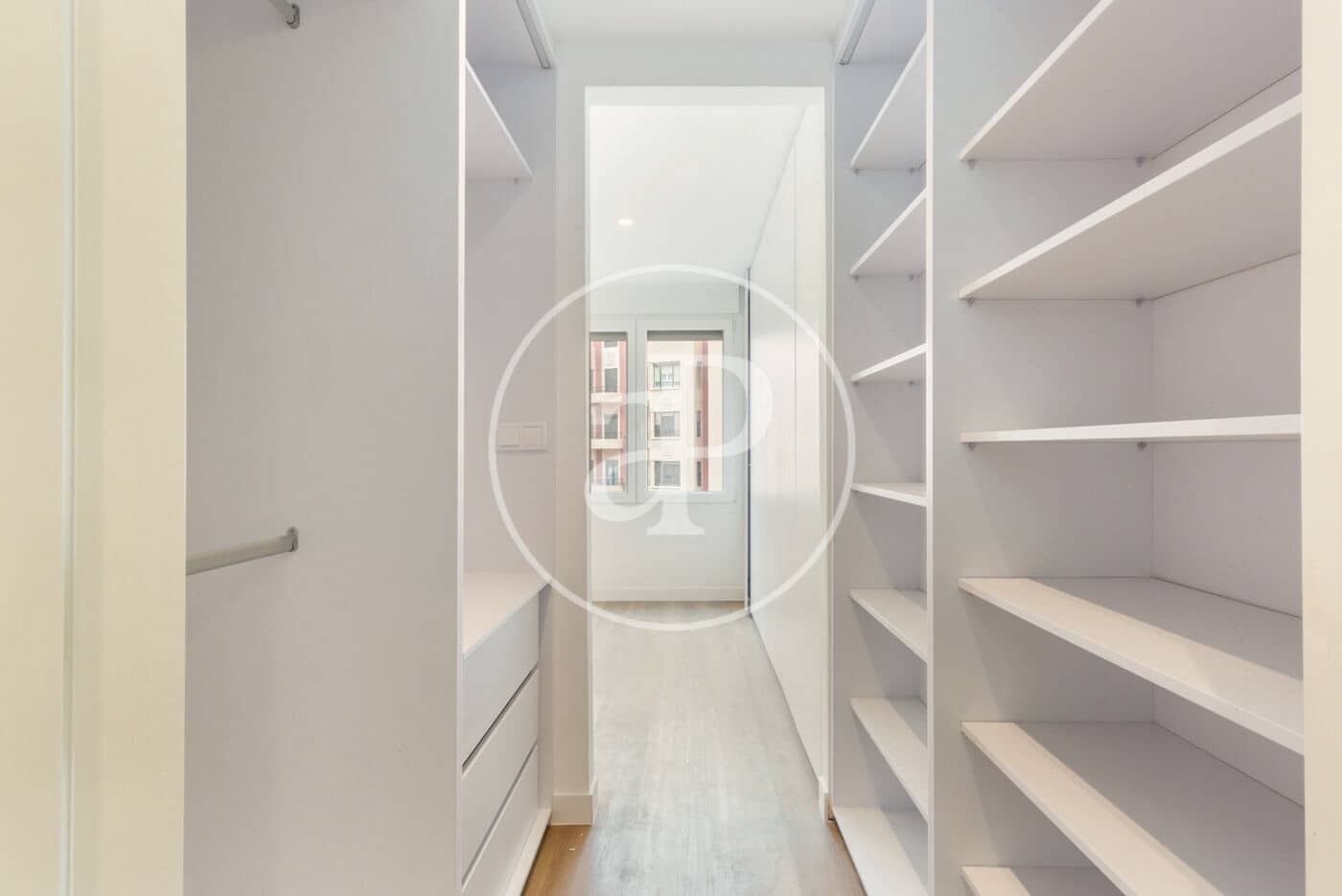 3 makuuhuone Huoneisto vuokrattavana paikassa Valencia kaupunki - 2 900 € (Ref: 9462449)