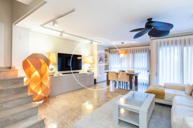 4 bedroom Apartment for rent in Sant Llorens, Valencia city with pool - € 3,500 (Ref: 9465655)