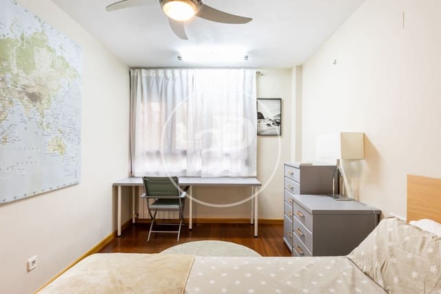 4 bedroom Apartment for rent in Sant Llorens, Valencia city with pool - € 3,500 (Ref: 9465655)