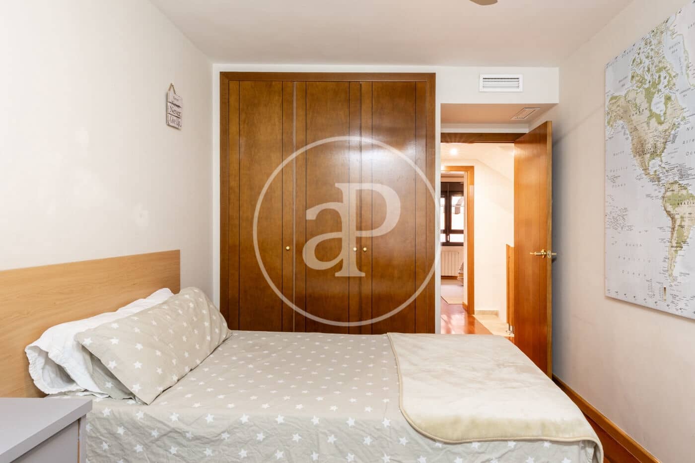 4 bedroom Apartment for rent in Valencia city with pool - € 3,500 (Ref: 9465655)