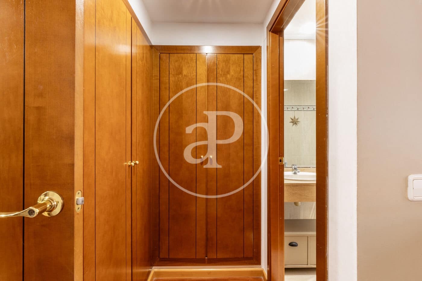 4 bedroom Apartment for rent in Valencia city with pool - € 3,500 (Ref: 9465655)