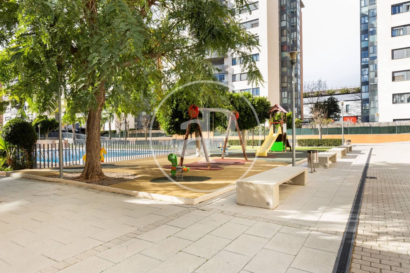 4 bedroom Apartment for rent in Valencia city with pool - € 3,500 (Ref: 9465655)