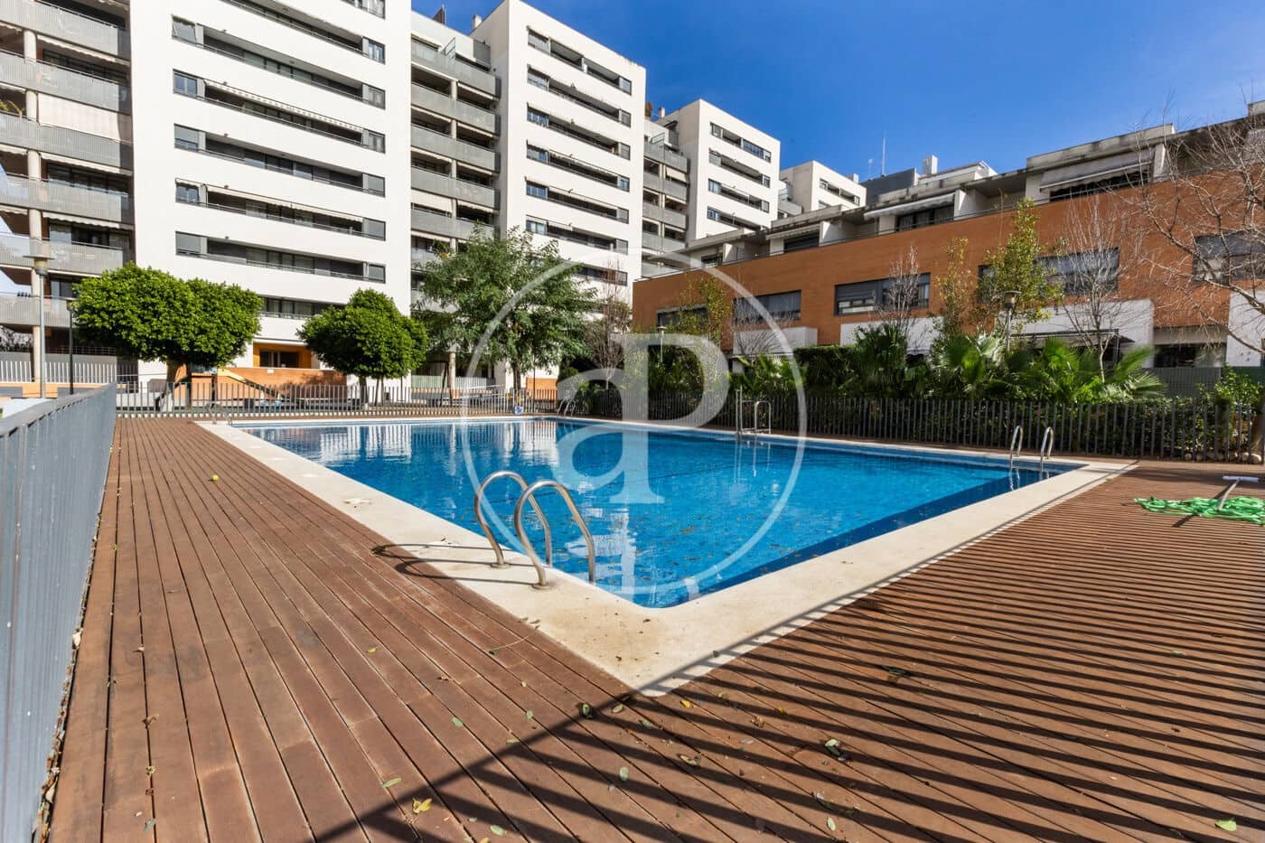 4 bedroom Apartment for rent in Valencia city with pool - € 3,500 (Ref: 9465655)