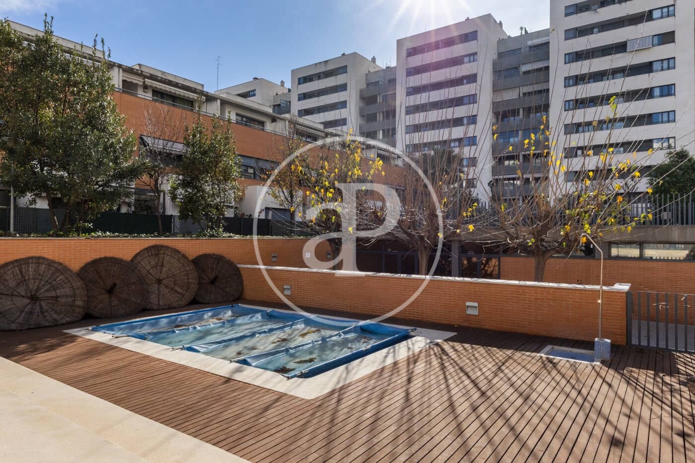 4 bedroom Apartment for rent in Valencia city with pool - € 3,500 (Ref: 9465655)