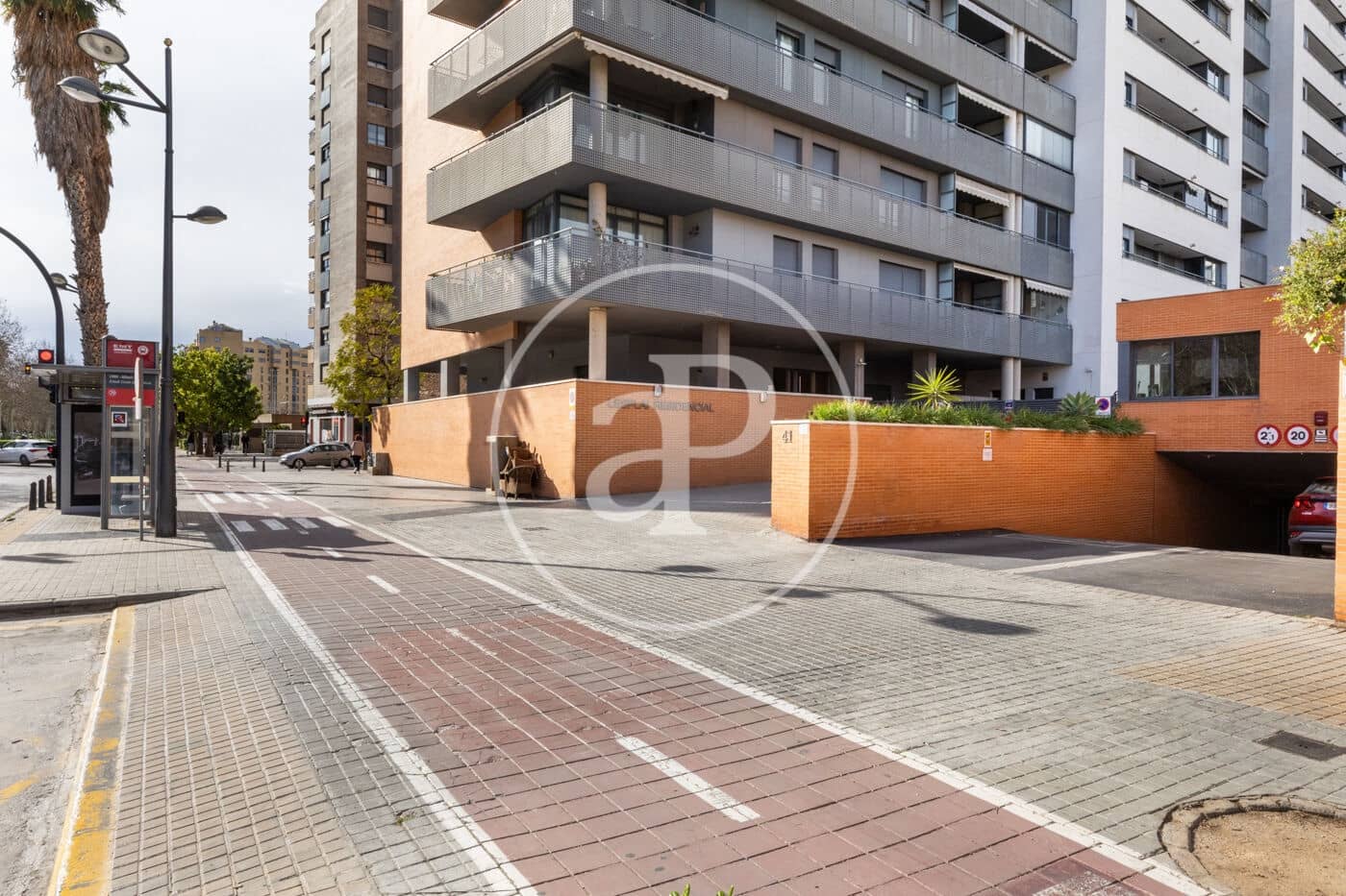 4 bedroom Apartment for rent in Valencia city with pool - € 3,500 (Ref: 9465655)