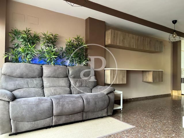 3 soverom Penthouse til leie i L'Hort de Senabre, Valencia by - € 1 350 (Ref: 9465656)