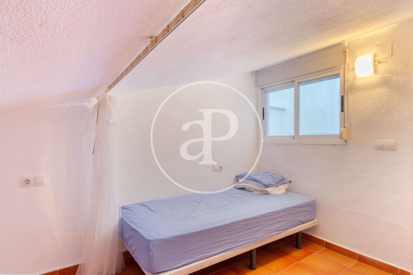 3 soveværelse Penthouse til leje i Valencia by - € 1.350 (Ref: 9465656)