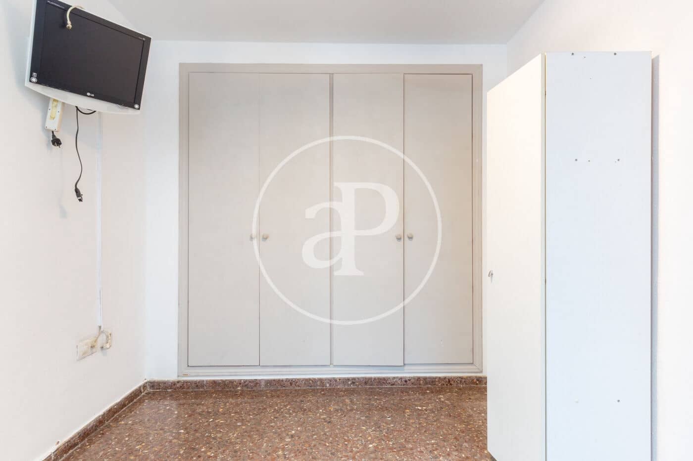 3 soveværelse Penthouse til leje i Valencia by - € 1.350 (Ref: 9465656)