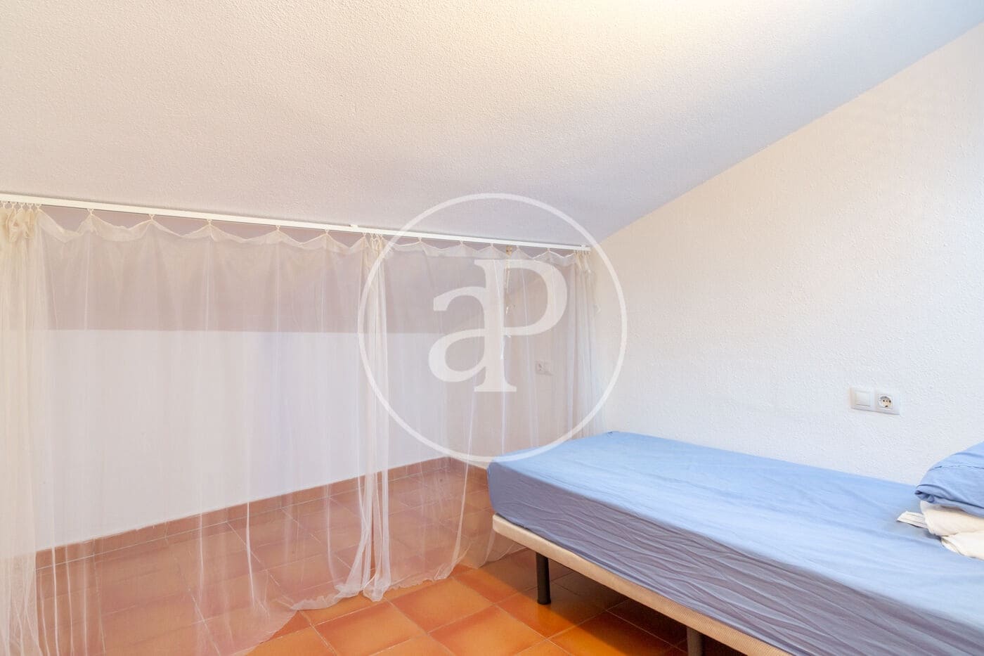 3 soveværelse Penthouse til leje i Valencia by - € 1.350 (Ref: 9465656)