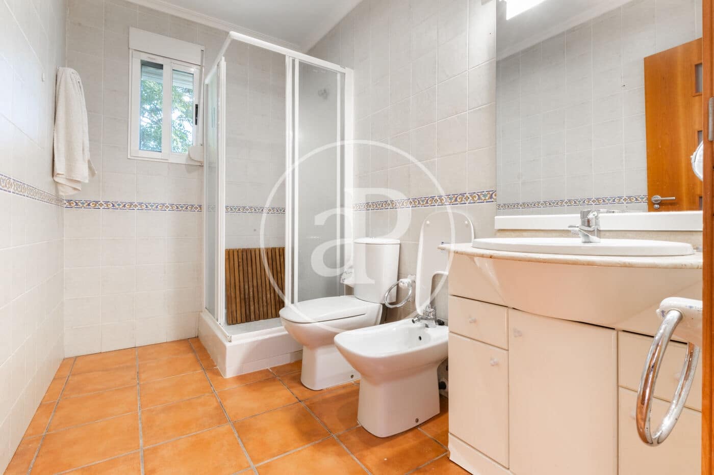 Villa/Maison de 5 chambres à louer à Naquera - 1 200 € (Ref: 9465659)