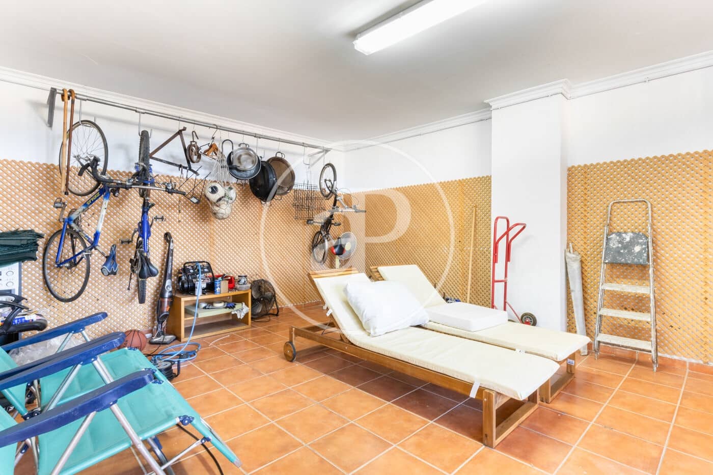 Villa/Maison de 5 chambres à louer à Naquera - 1 200 € (Ref: 9465659)