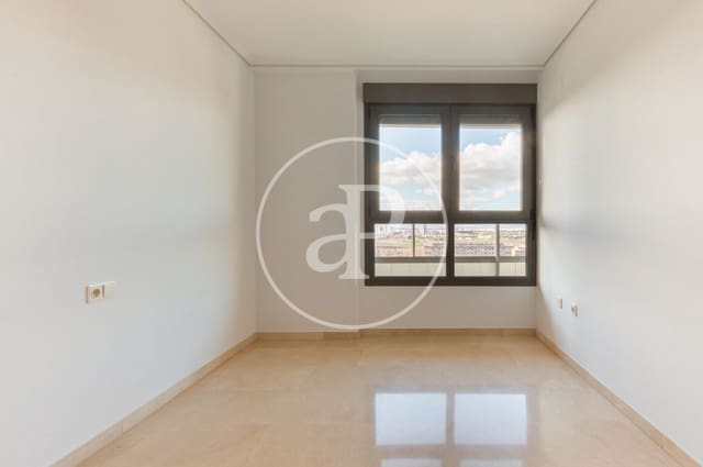 3 slaapkamer Appartement te huur in Sant Pau, Valencia stad - € 1.850 (Ref: 9465660)