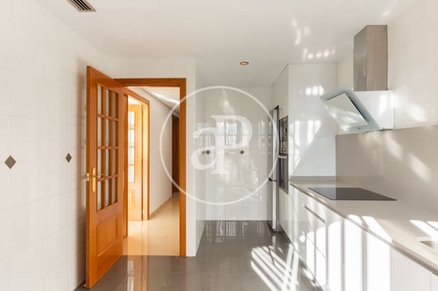 3 slaapkamer Appartement te huur in Sant Pau, Valencia stad - € 1.850 (Ref: 9465660)