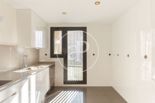 3 slaapkamer Appartement te huur in Sant Pau, Valencia stad - € 1.850 (Ref: 9465660)