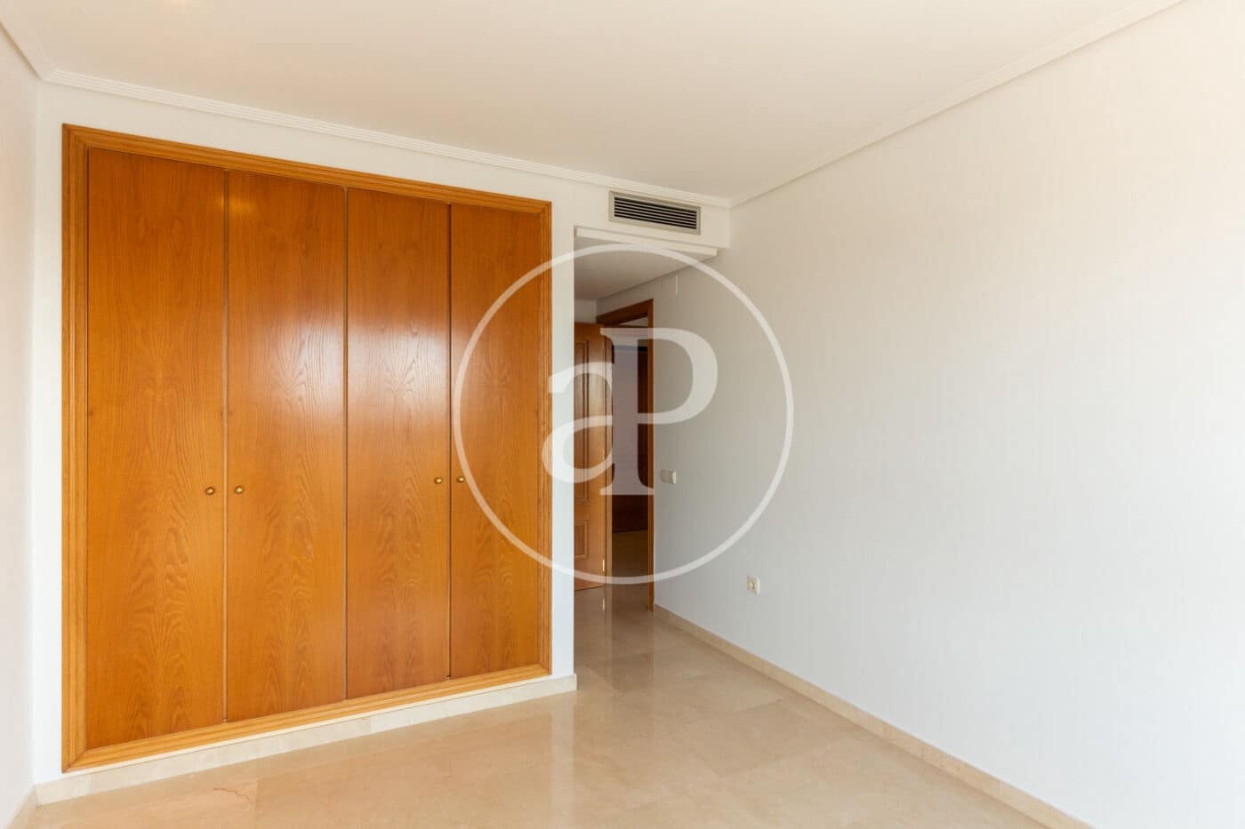 3 quarto Apartamento para arrendar em Valencia cidade - 1 850 € (Ref: 9465660)