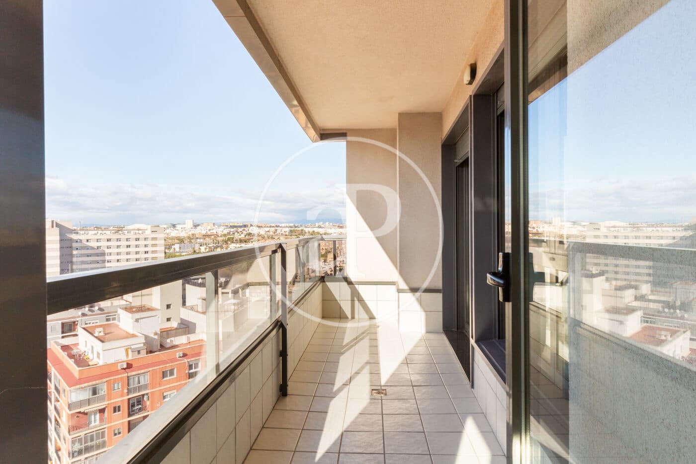 3 quarto Apartamento para arrendar em Valencia cidade - 1 850 € (Ref: 9465660)